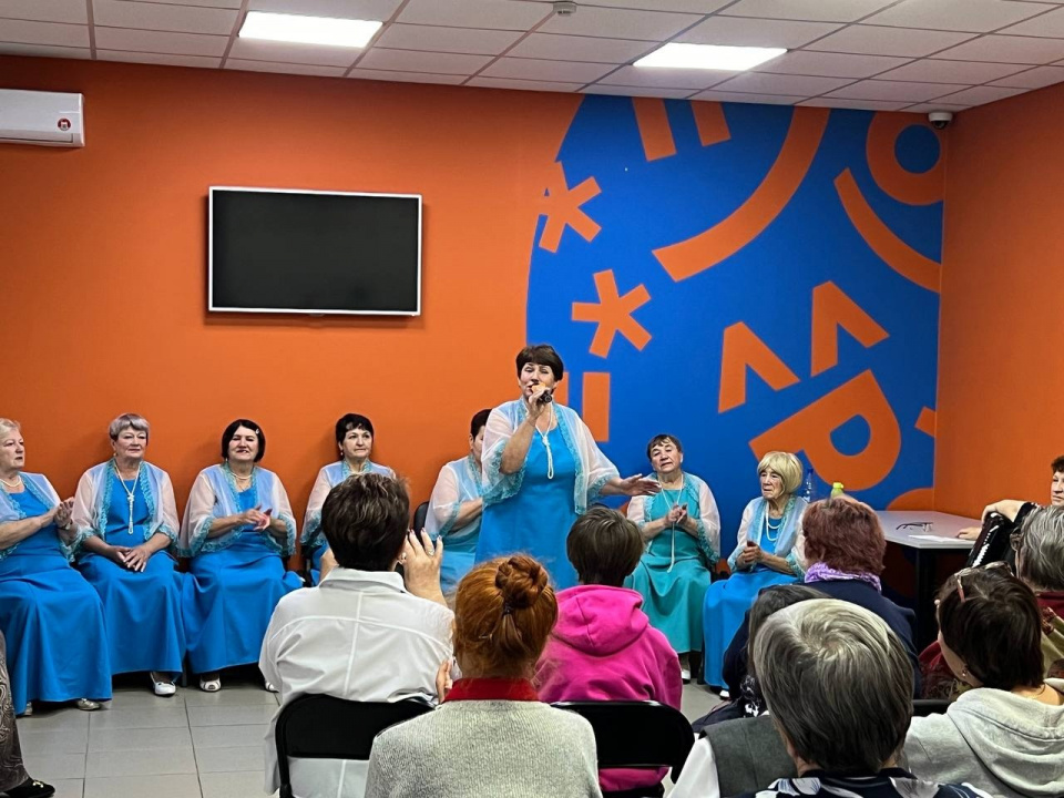 Творческая встреча с вокальной группой «Калинка» в «Музыкальной гостиной» фонда «Кристалл»